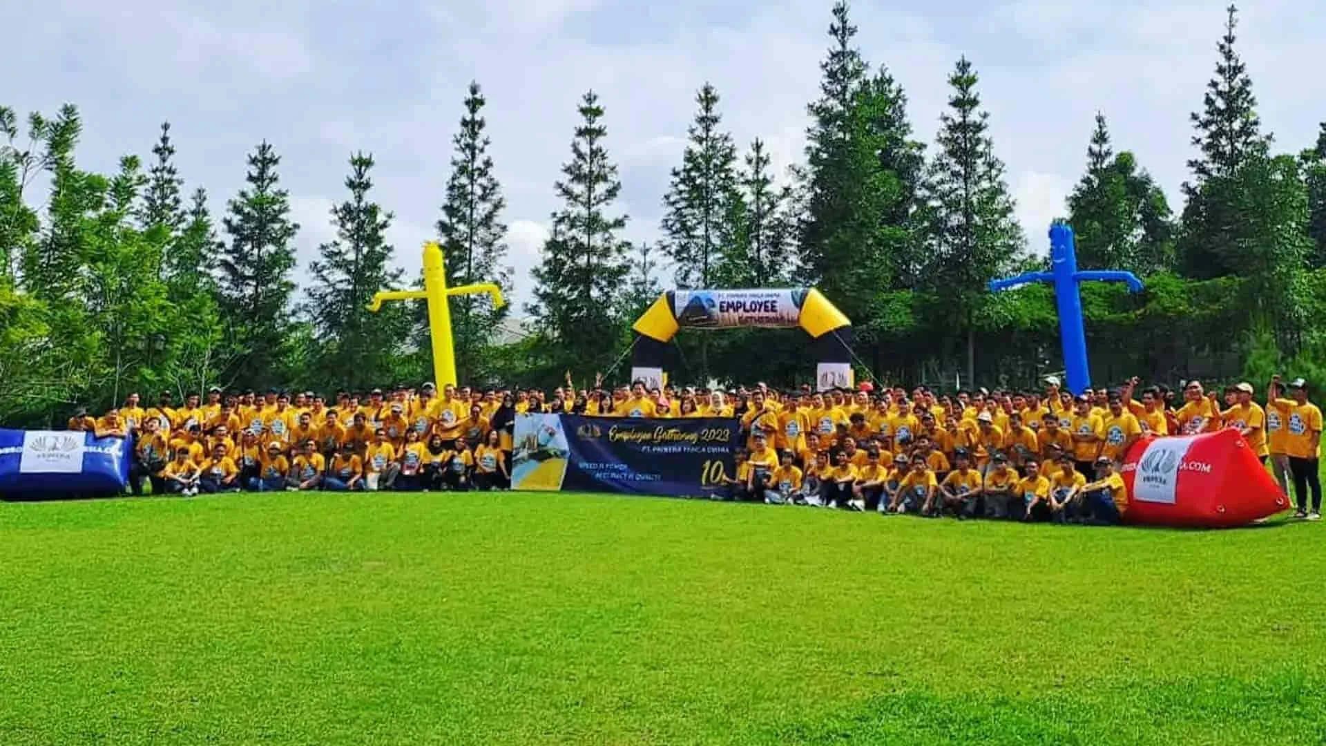 Corporate Event - Annual gathering, family gathering dan employee gathering dengan inflatable games dan entertainment lengkap