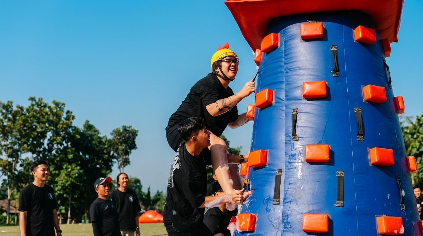 Sesi team building perusahaan di kawasan Bogor